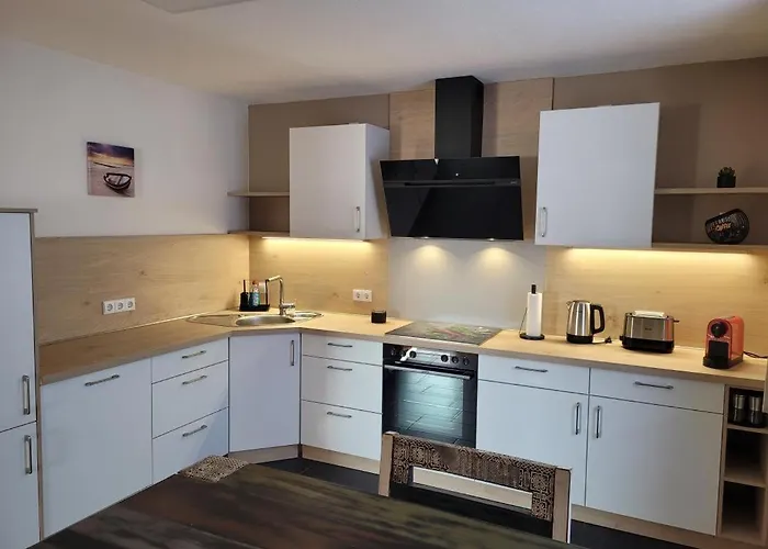 Neu! Og Apartman
