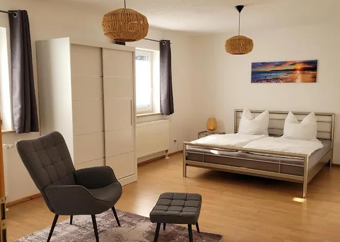 Neu! Og Apartman *